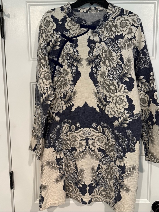 Dresses & Skirts - Long Sleeve Floral Print Tunic Dress - Navy & Cream